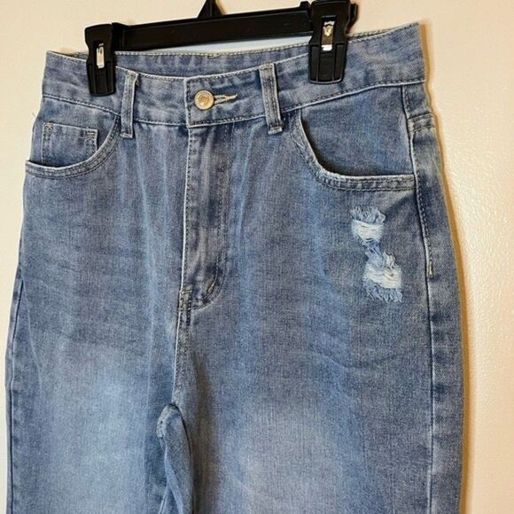 SHEIN Frenchy Ripped Frayed Hem Mom Jeans Size Medium - Picture 4 of 7